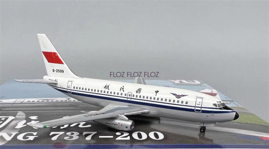 Yu ModeL CAAC for Boeing B737-200 B-2509 1:400 Aircraft Pre-built Model