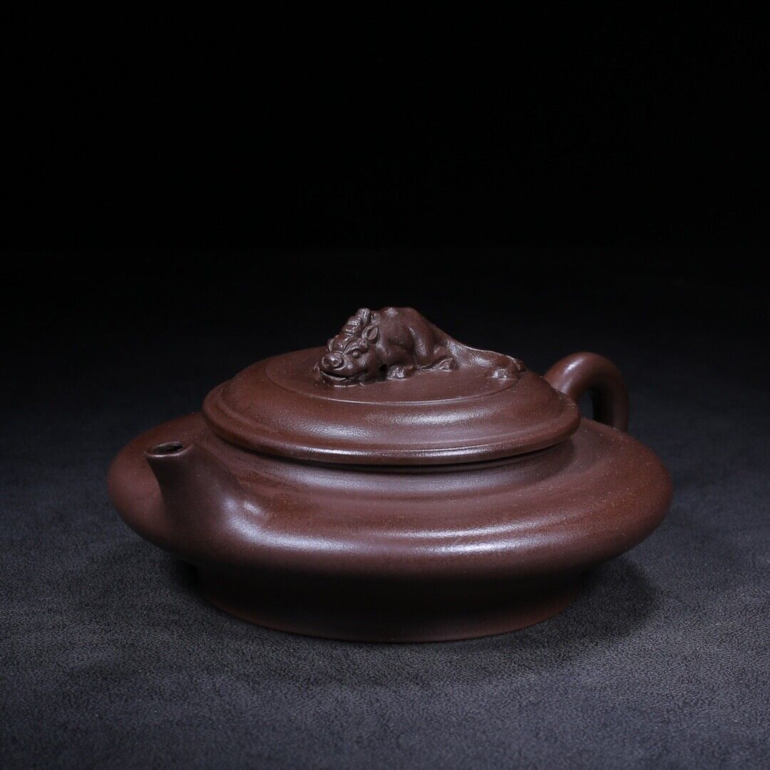 Chinese Yixing Zisha Clay Handmade Exquisite Teapot （水扁 底款：周桂珍）