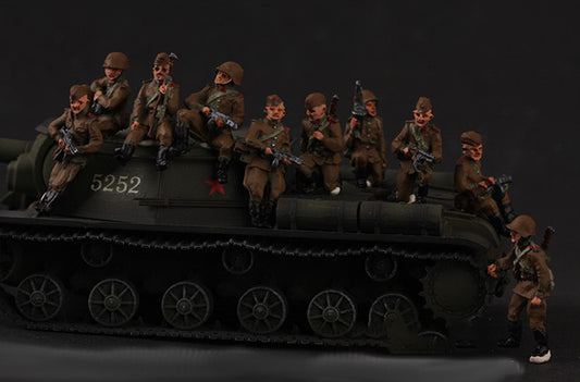SOVIET RED ARMY 10 khaki Soldiers Only Tank is not included 1/72 Resin model Set