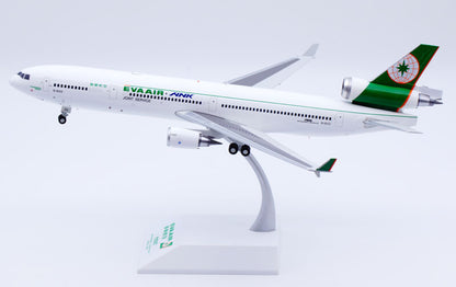 1:200 JC Wings EVA AIR MD-11 Passenger Airplane Diecast Aircraft Model