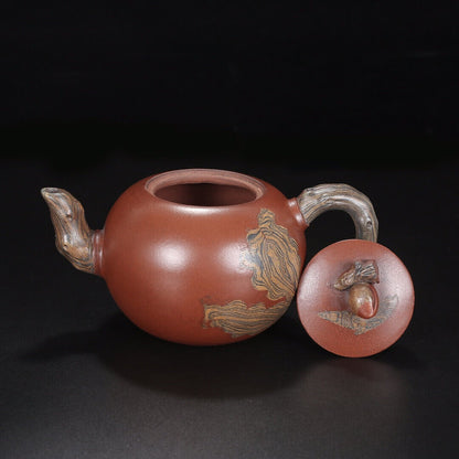 Chinese Yixing Zisha Clay Handmade Exquisite Teapot（寿桃 底款：周桂珍）