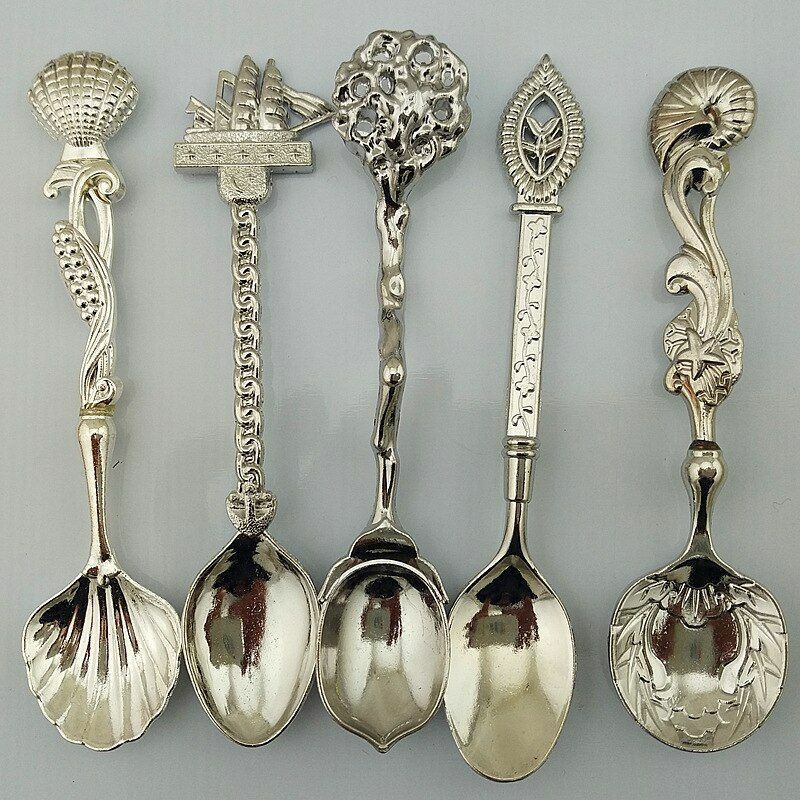 5Pcs/Set Vintage Style Metal Carved Small Mini Coffee Tea Spoon Kitchen Flatware