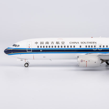 1:200 NG Models China Southern Airlines Plane B737-800 Diecast Aircraft Model