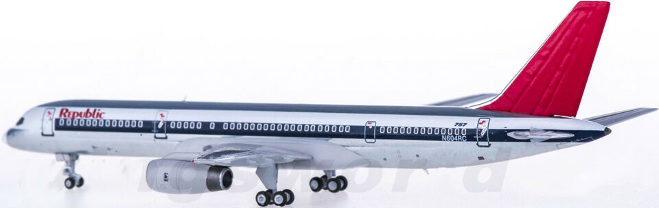 1:400 NG Model Republic BOEING 757-200 Passenger Aircraft Diecast Airplane Model