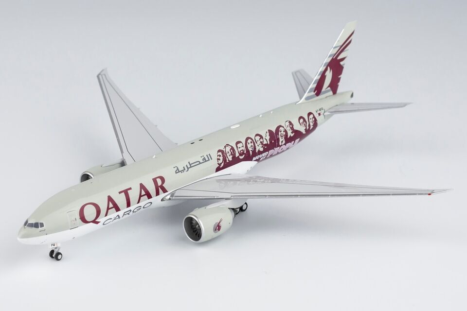1:400 NG Model QATAR CARGO BOEING 777-200F Aircraft Diecast Plane Airplane Model