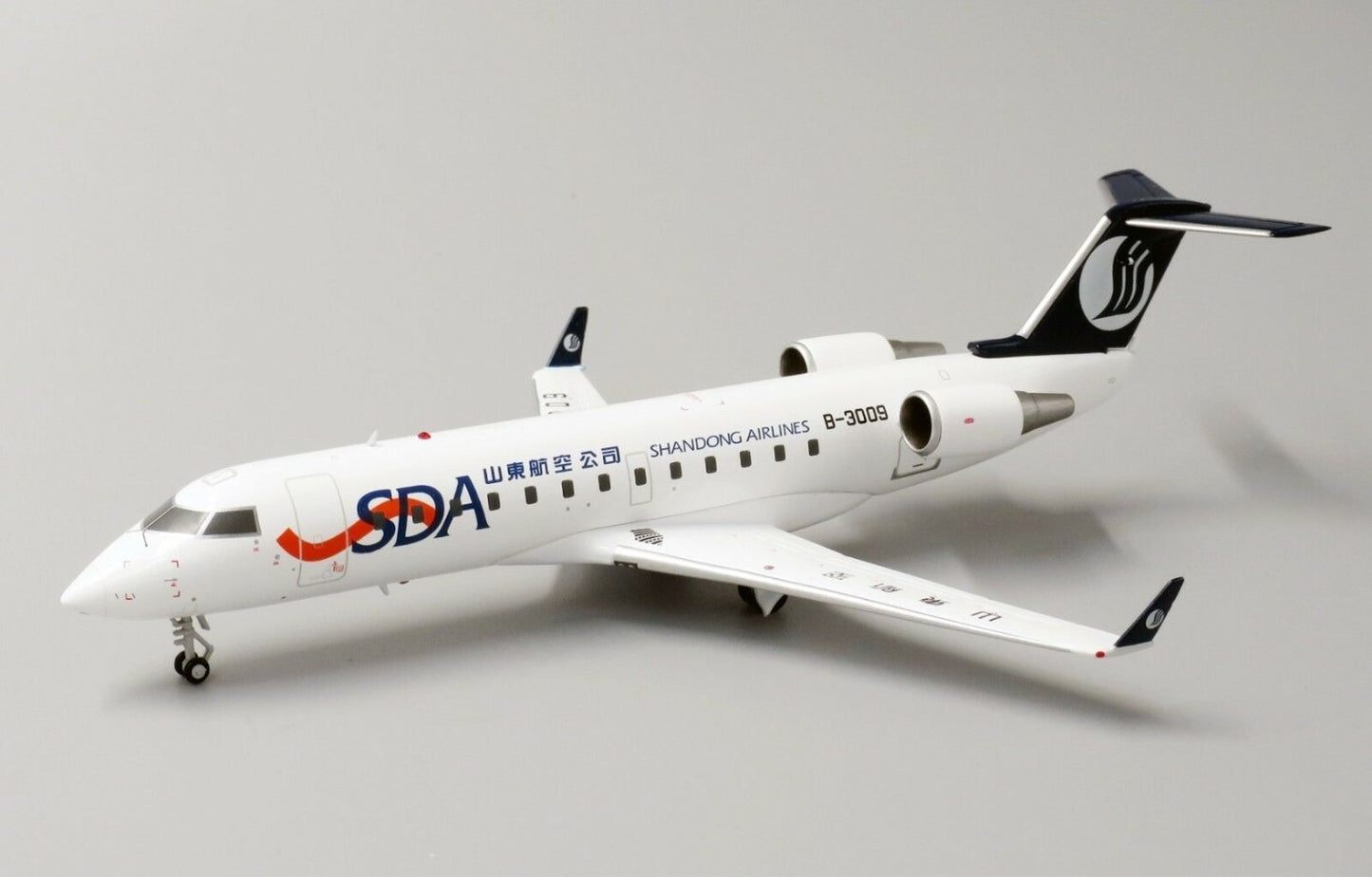 1:200 JC Wings Shandong Airlines CRJ-200 Passenger Plane Diecast Aircraft Model