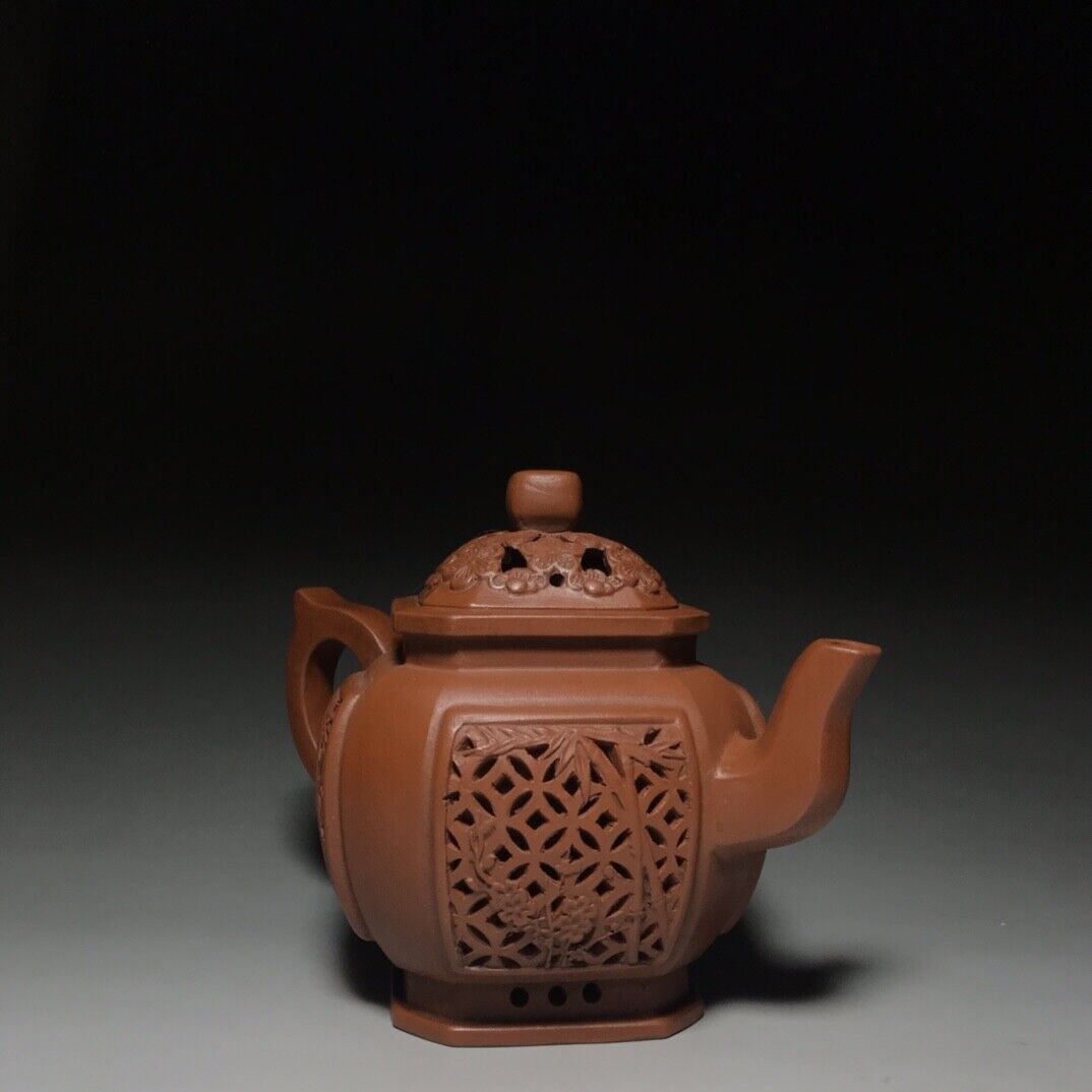 Chinese Yixing Zisha Clay Handmade Exquisite Teapot （镂空宫灯 底款：金鼎商标）