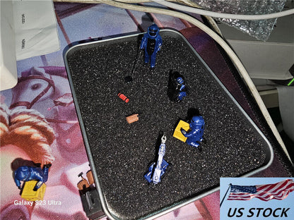 NEW 1:64 Bomb Disposal HONGKONG Robot Dog Team Resin Smart Doll Figure