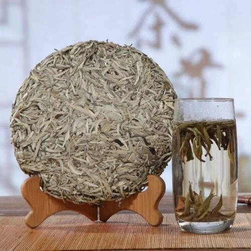 300g Big Leaf Chinese Fuding White Tea Silver Needle Bai Hao Yin Zhen Tea Cake