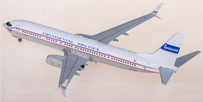 1:200 Geminijets United Airlines B737-900ER Passenger Airplane Diecast Model