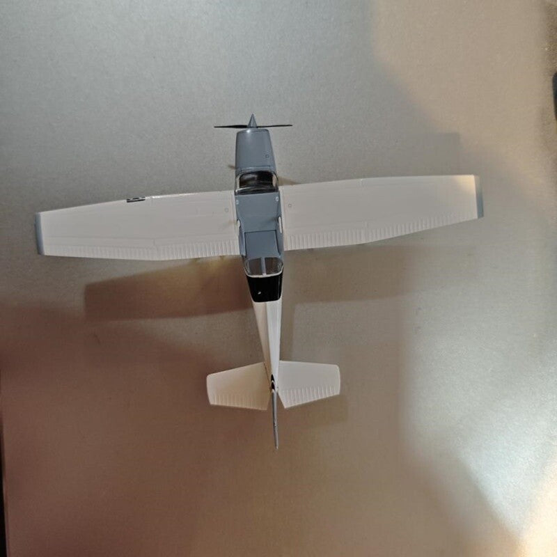 1:72 GeminiJets Cessna 172M Skyhawk N46418 Diecast Aircraft Model