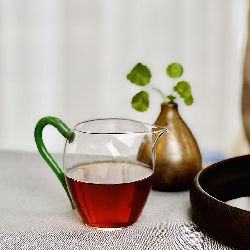 Authentic Yunnan Ancient Tree Old Pu'er Tea Cooked Tea 357G Collection Pu'er Tea