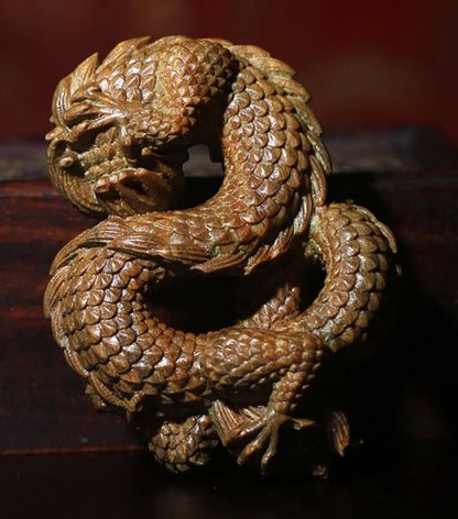 7.8*5.5*3 CM Hand Carved Green Sandalwood Netsuke: Dragon