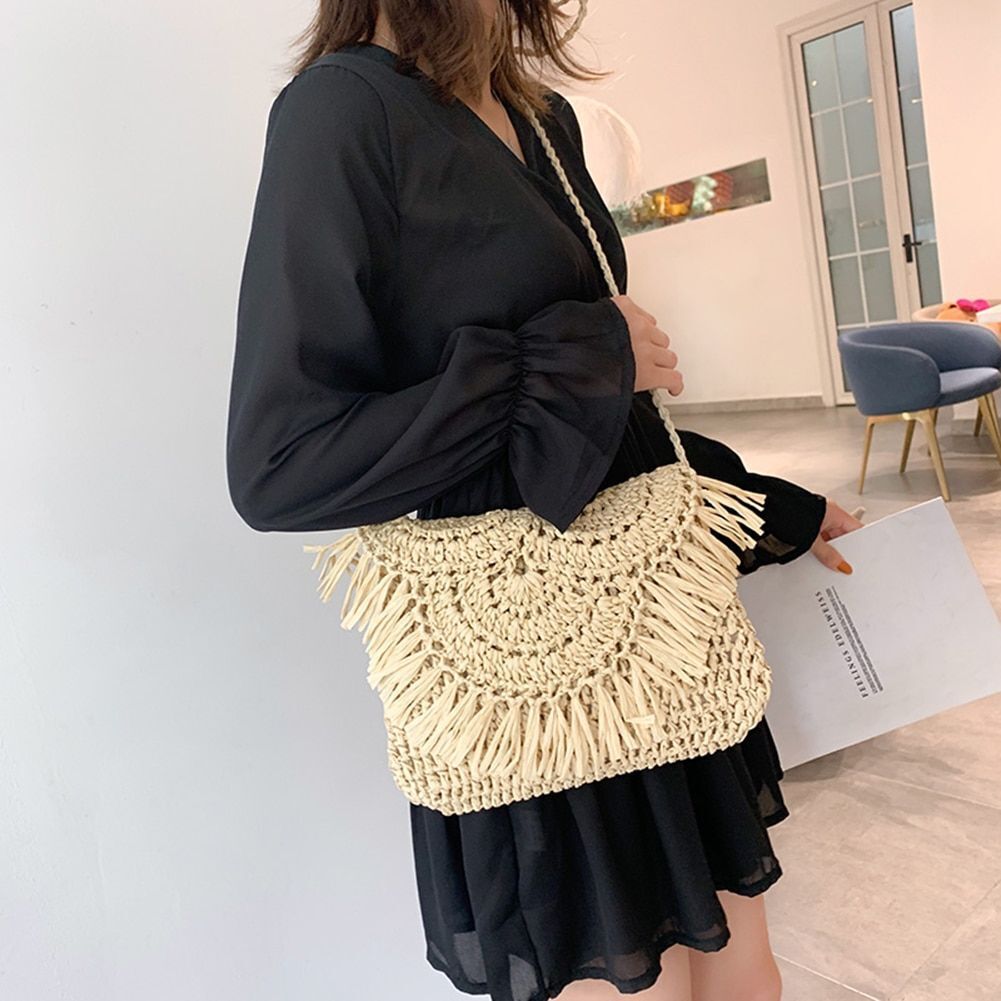 Straw Bag Woven Tassel Beach Shoulder Rattan Crossbody Purse Travel 23*17*11 CM