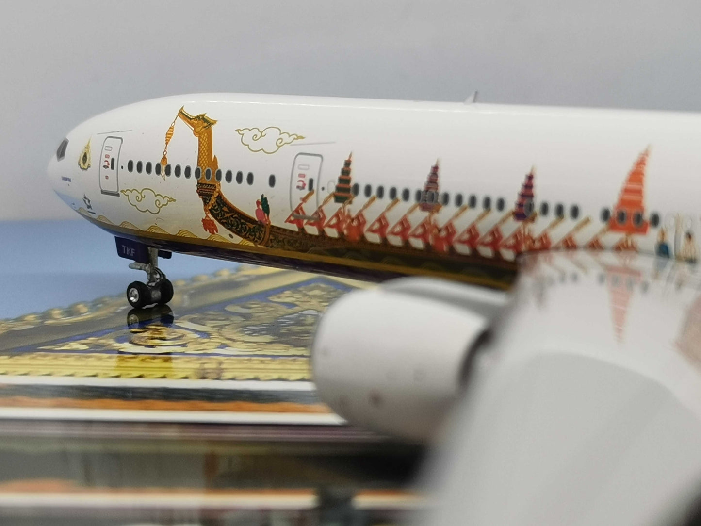 1:400 Phoenix THAI BOEING B777-300 Airplane Diecast Aircraft Plane Model