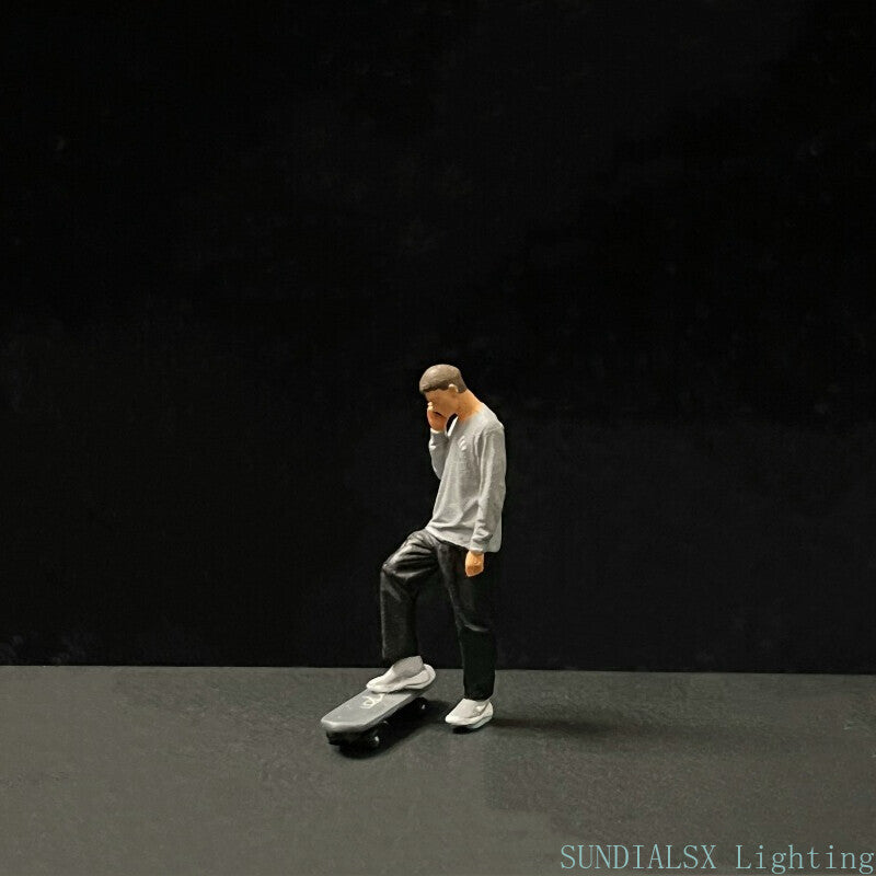 1:64 Scale Diorama Figure Model City Street Stylish Girl Boy Scene Display Model