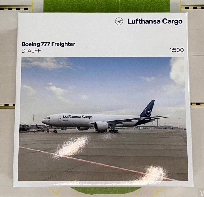 1:500 Herpa Lufthansa Cargo Boeing 777 Freighter Airplane Diecast Aircraft Model