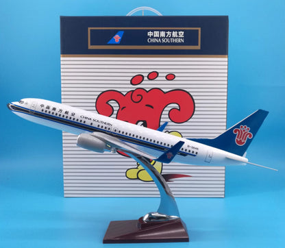 40CM CHINA SOUTHERN BOEING 737-800 B-5646 Passenger Airplane Resin Plane Model