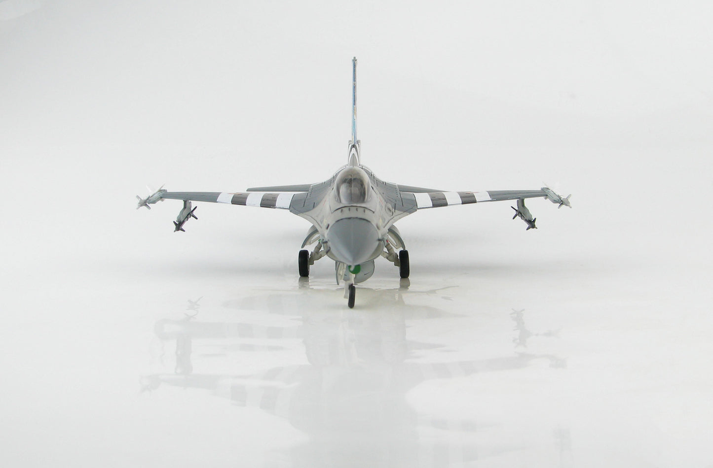 HM Lockheed F-16AM "75 Years D-Day"FA-124 349 Sqn. Belgian 1/72 diecast model