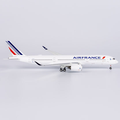 1:400 NG Models Air France Plane A350-900 Paris Livery Diecast Aircraft Model