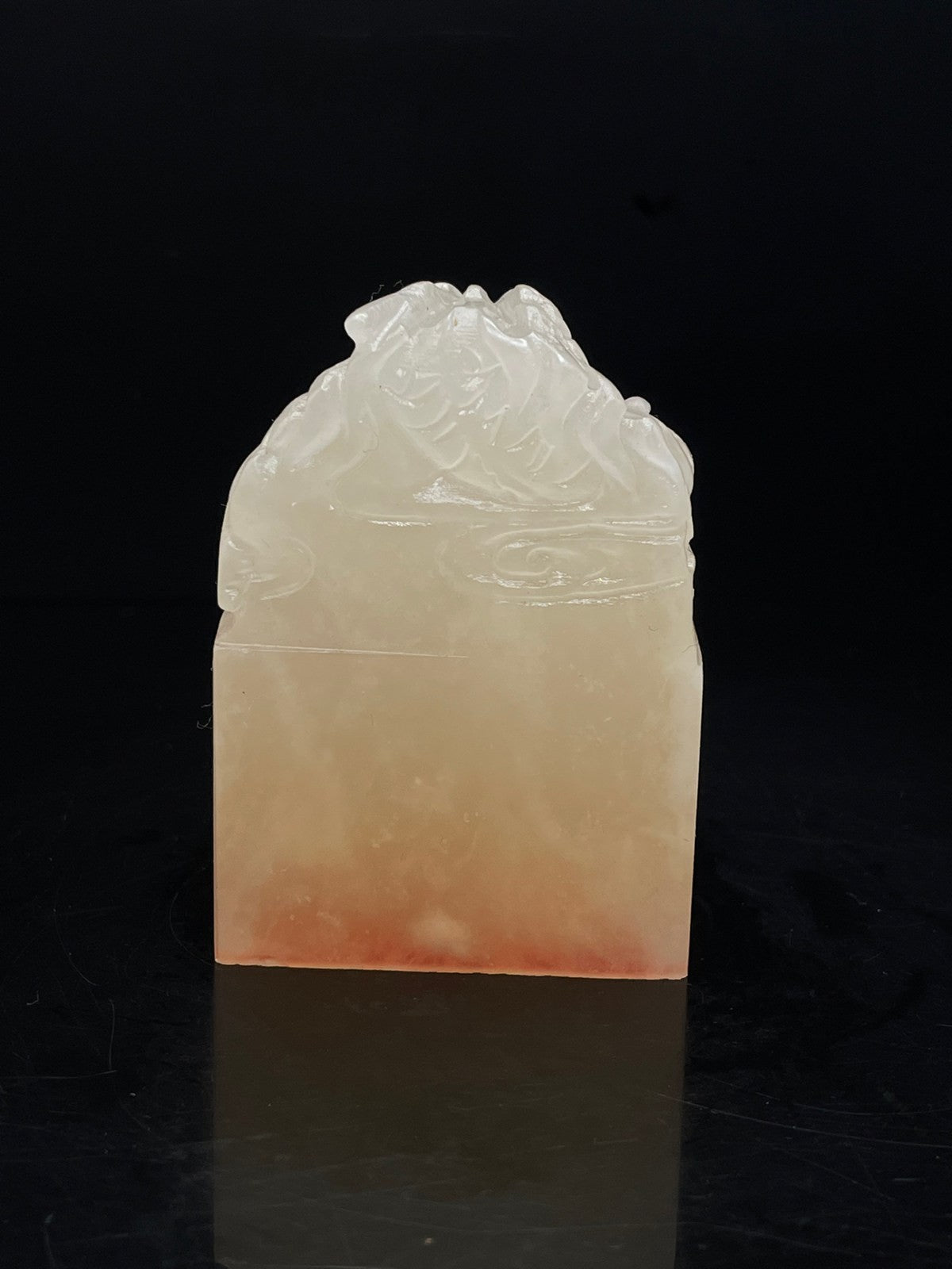 Chinese Natural Shoushan Stone Hand-carved Exquisite Auspicious Beast Seal 31334
