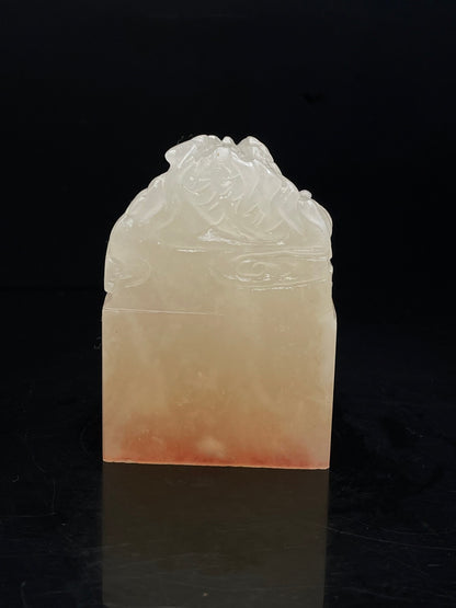 Chinese Natural Shoushan Stone Hand-carved Exquisite Auspicious Beast Seal 31334