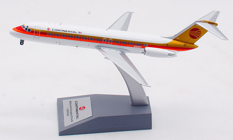 1:200 InFlight Continental McDonnell Douglas DC-9-32 Airplane Diecast Model