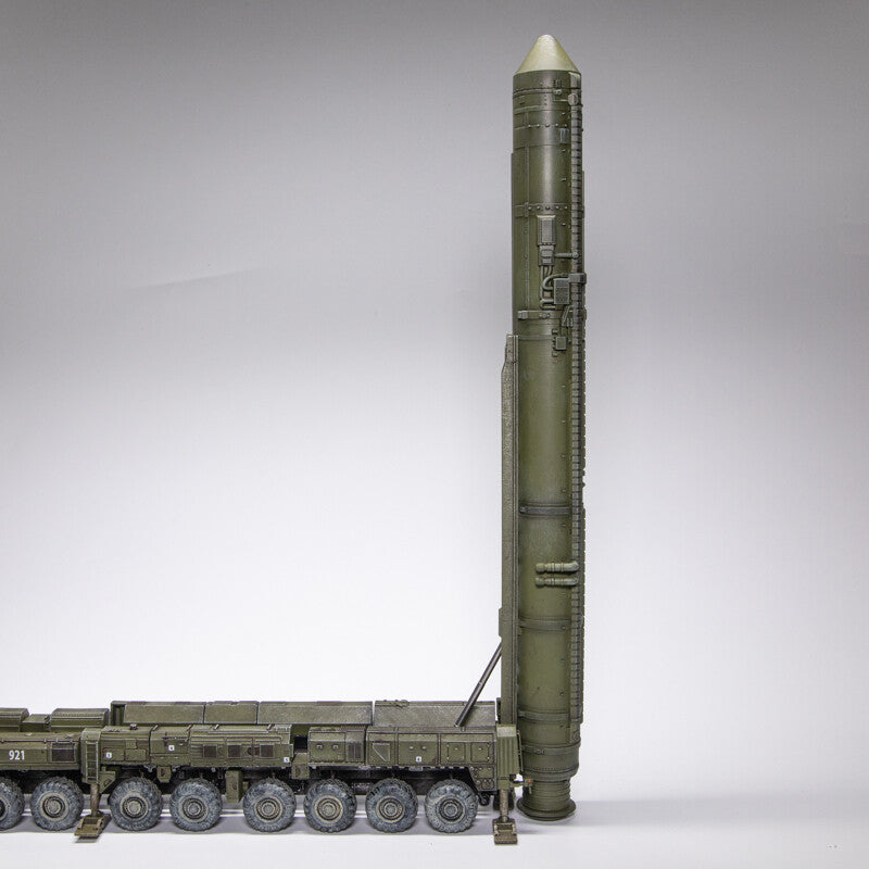 1:72 AM TOPOL-M Inter - Continental Ballistic Missile Army Resin Military Model