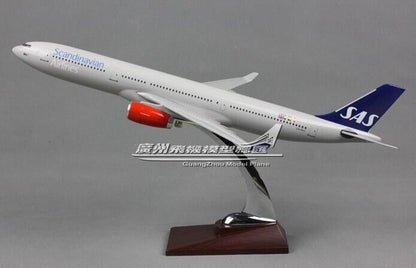 40CM SAS Scandinavian AIRBUS A330 Passenger Airplane Resin Aircrarft Plane Model