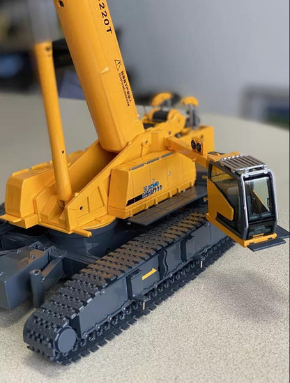 XCMG 1:50 XGC220T TELESCOPIC CRAWLER CRANE Construction Equipment Diecast Model
