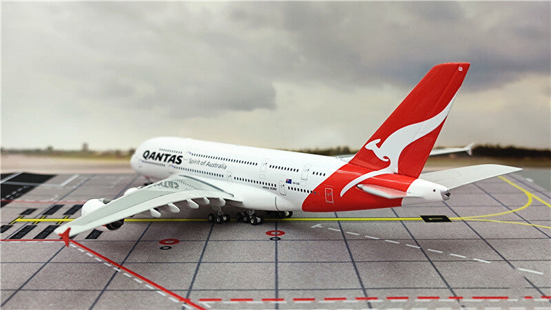 Phoenix Qantas Airbus A380 VH-OQI 1:400 DIECAST Aircraft Pre-builded Model