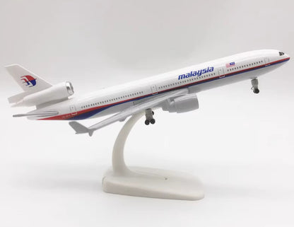 20CM Malaysia McDonnell Douglas MD-11 Passenger Aircraft Diecast Airplane Model