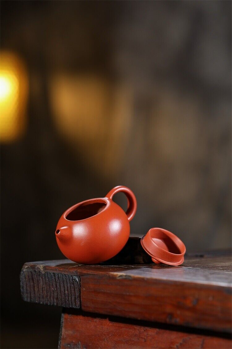 Chinese Yixing Zisha Clay Handmade Exquisite Teapo