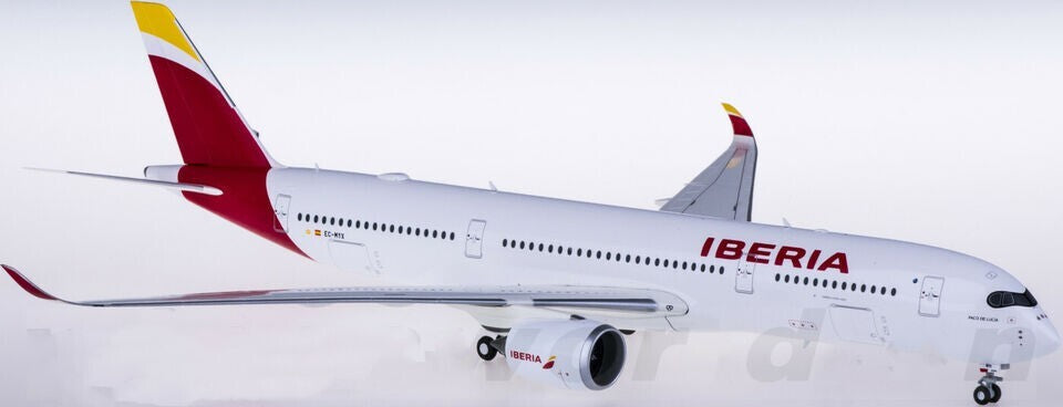 1:200 34CM Herpa IBERIA AIRBUS A350-900 Passenger Airplane ABS Plastic Model