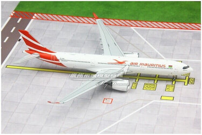 1:400 JC WINGS AIR MAURITIUS AIRBUS A330-900 Passenger Airplane Diecast Model