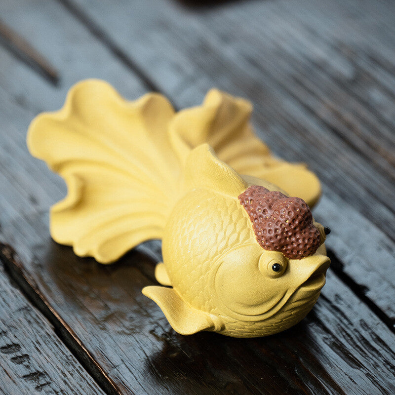 Yixing Zisha Purple Clay Tea Pet Golden Fish Carved Tea Play Creative Small