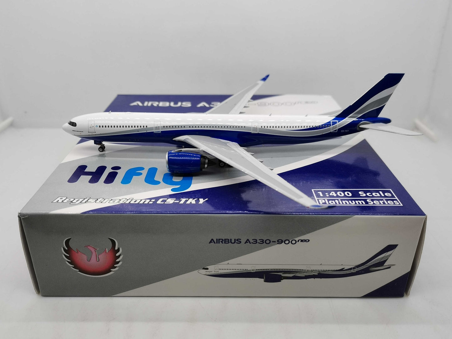 1:400 Phoenix Hifly AIRBUS A330-900neo Airplane Diecast Aircraft Plane Model