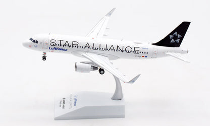 JC Wings Lufthansa Star Alliance Airbus A320 D-AIUA 1:200 plane Pre-builded