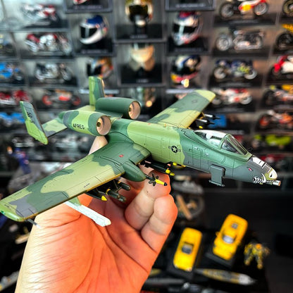 1: 100 A-10C Wart Pig Head Camo Coating Aircraft Model Alloy