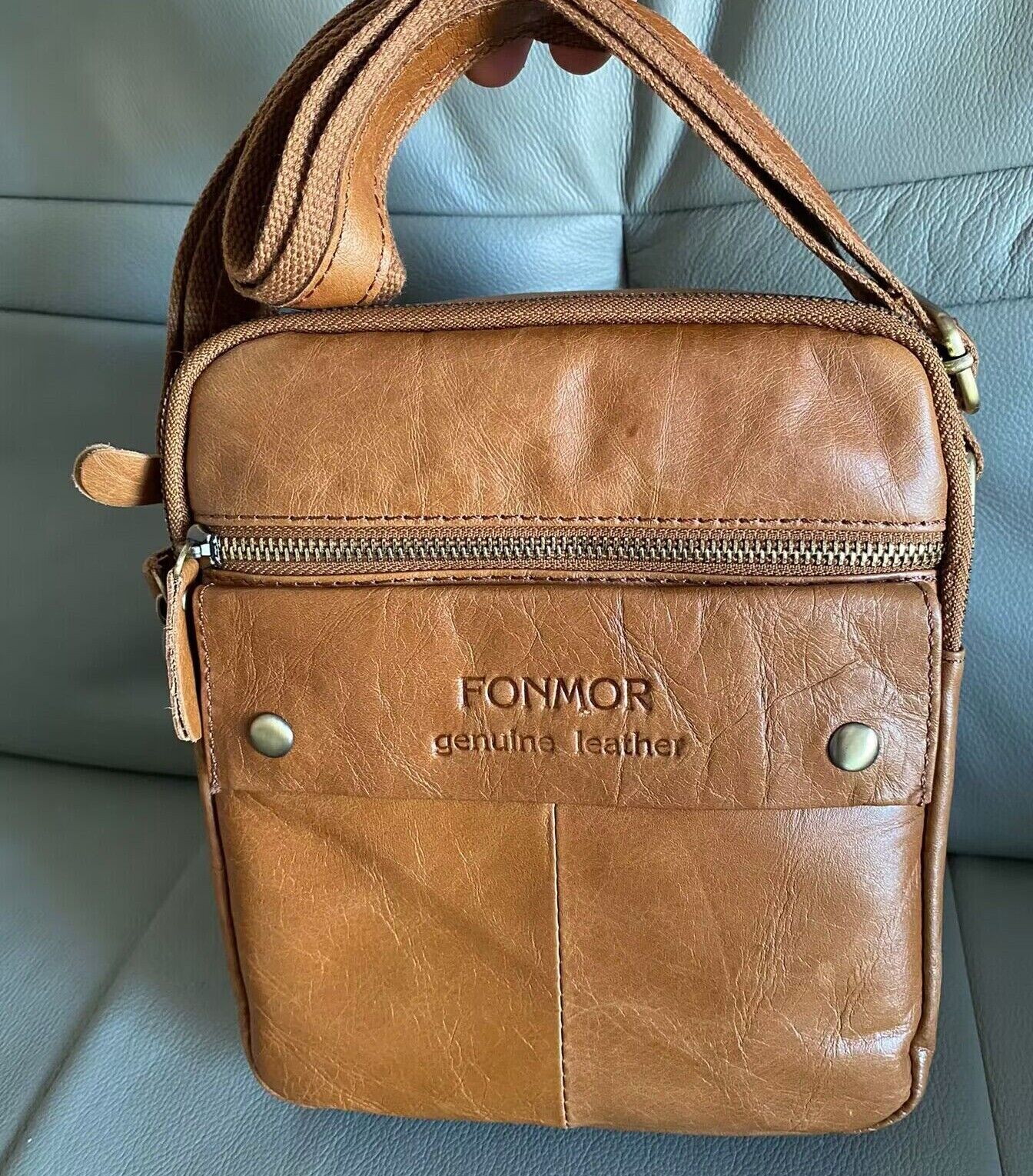 100% Genuine Leather Men's Sling Shoulder/Messenger Bag Double Zipper Brown Bag