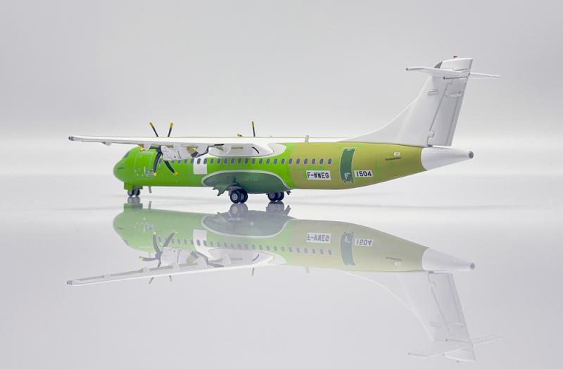 1:200 JC Wings ATR ATR72-600 Passenger Airplane Diecast Aircraft Model