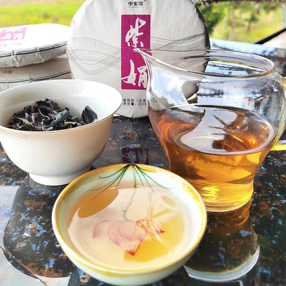 200G Pu'er Tea Cake Tea Yunnan Pu'er Raw Tea Cake Menghai Purple Bud Tea -