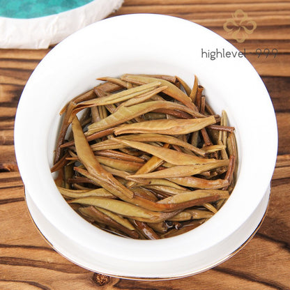 100g White Tea Baihao Yinzhen Spring High Mountain Bud Compressed Tea Cake