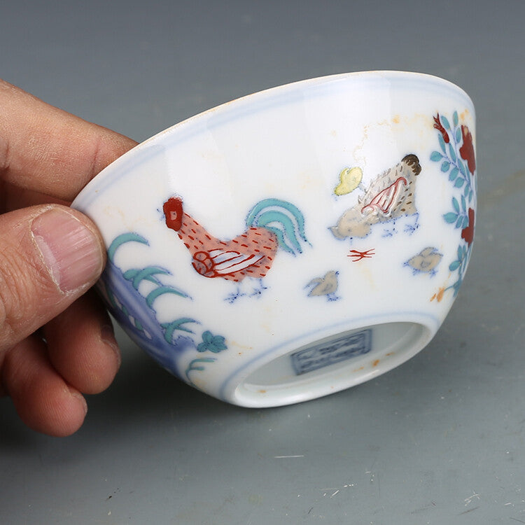 3.1" Chinese Ming Doucai Contrasting Colors Porcelain Animal Cock Rooster Cup