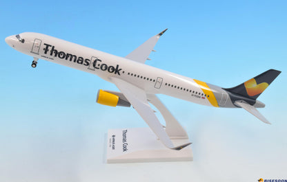 30CM 1:150 Risesoon Thomas Cook AIRBUS A321 Passenger Airplane ABS Plastic Model