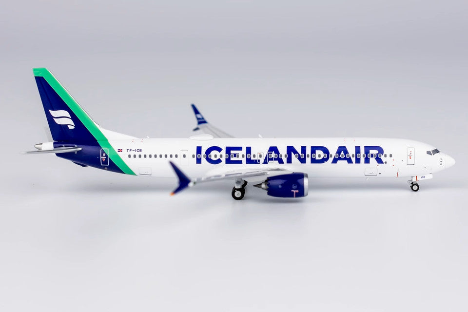 1:400 NG Model ICELANDAIR BOEING 737 MAX 9 Passenger Airplane Diecast Model