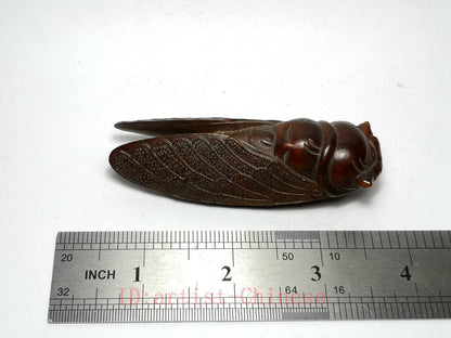 Chinese boxwood hand carved cicada Figure statue netsuke collectable hand piece