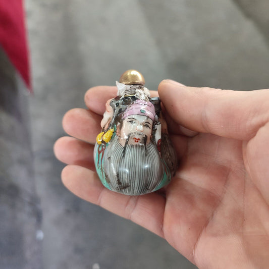 A Chinese Famille Rose Porcelain Snuff Bottle God Longevity Statue Men Painted