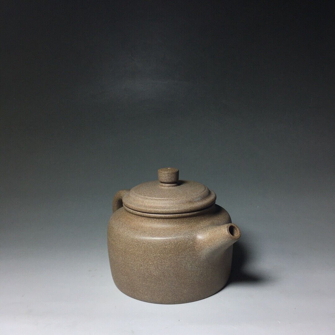 Chinese Yixing Zisha Clay Handmade Exquisite Teapot （徳钟. 底款：伟萍）