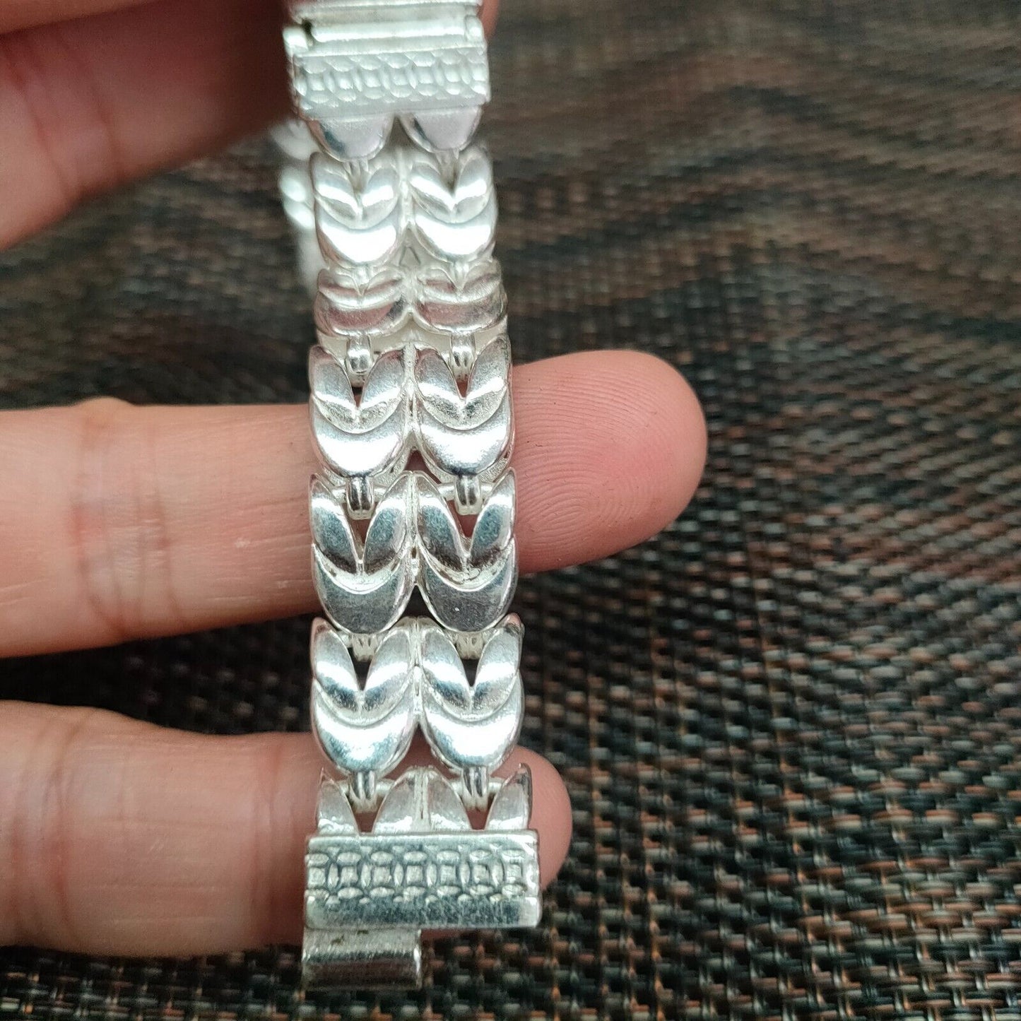 chinese Asian old tibet silver hand cast statue bracelet jewel gift nice